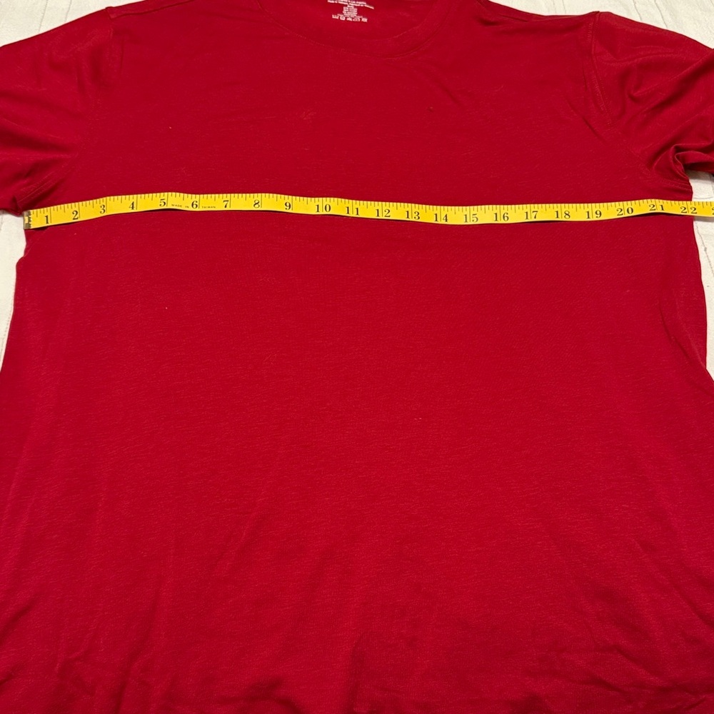NWT Flabletics The 24-7 Tee Holly Berry Size Large - Picture 5 of 5